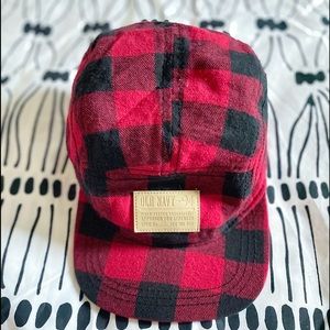 OLD NAVY BUFFALO PLAID TODDLER HAT